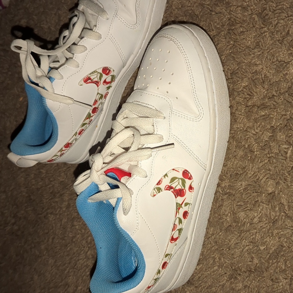 Nike cherry plaid size 7y